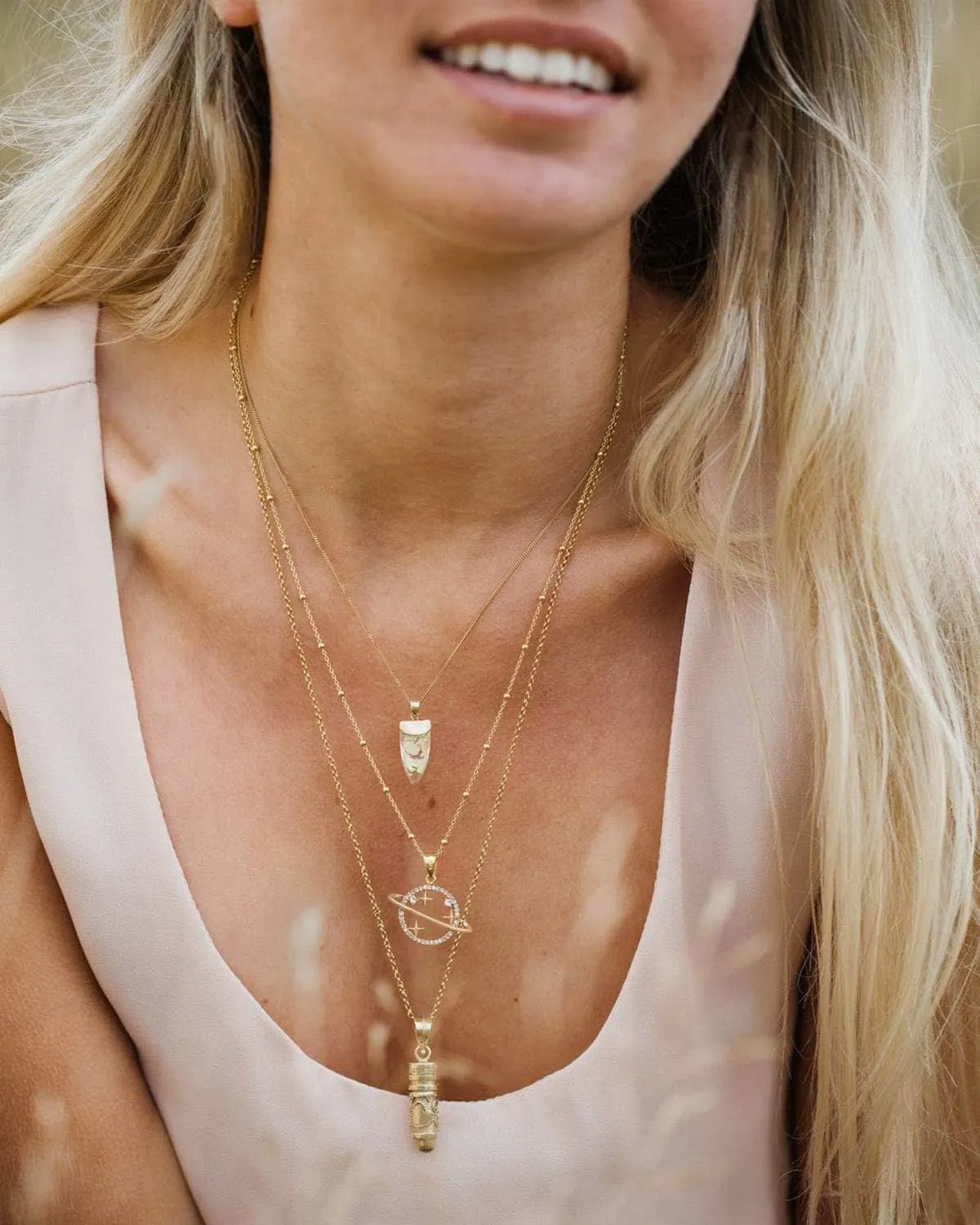 Aobei Pearl 18K Gold Moon Star Lion Evil Eye Love Heart Pendant Necklace Medallion Paperclip Chian Choker Layering Jewery for Women