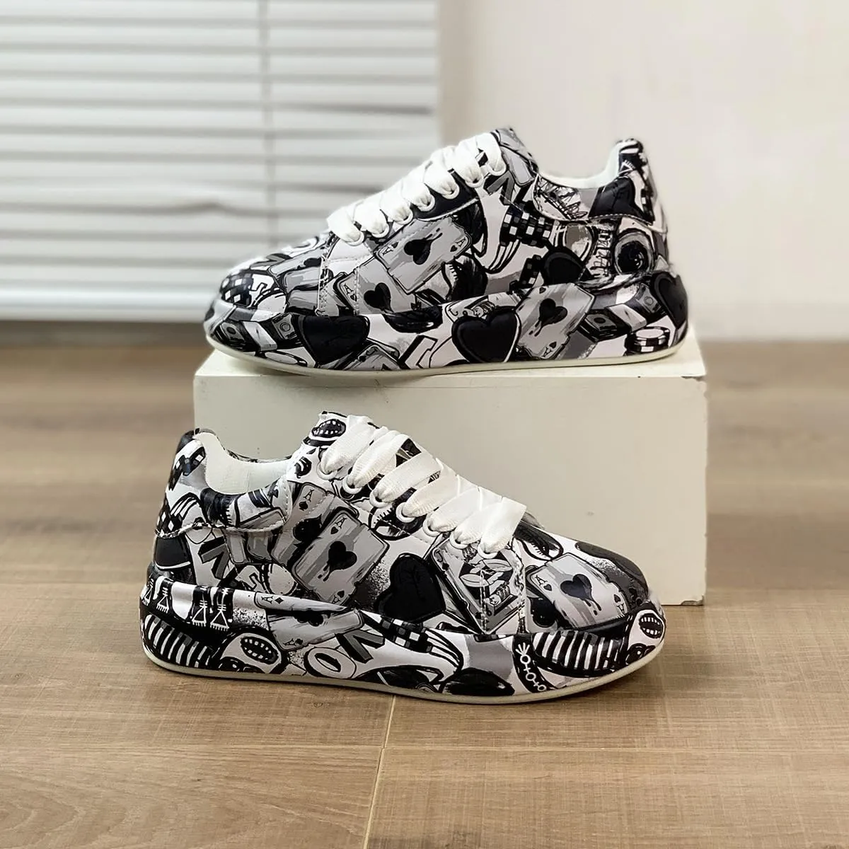 Breathable Low-top Lace-up Graffiti Running Shoes for Men Women - Ideal for Gym, Tennis, Walking, and Fashion