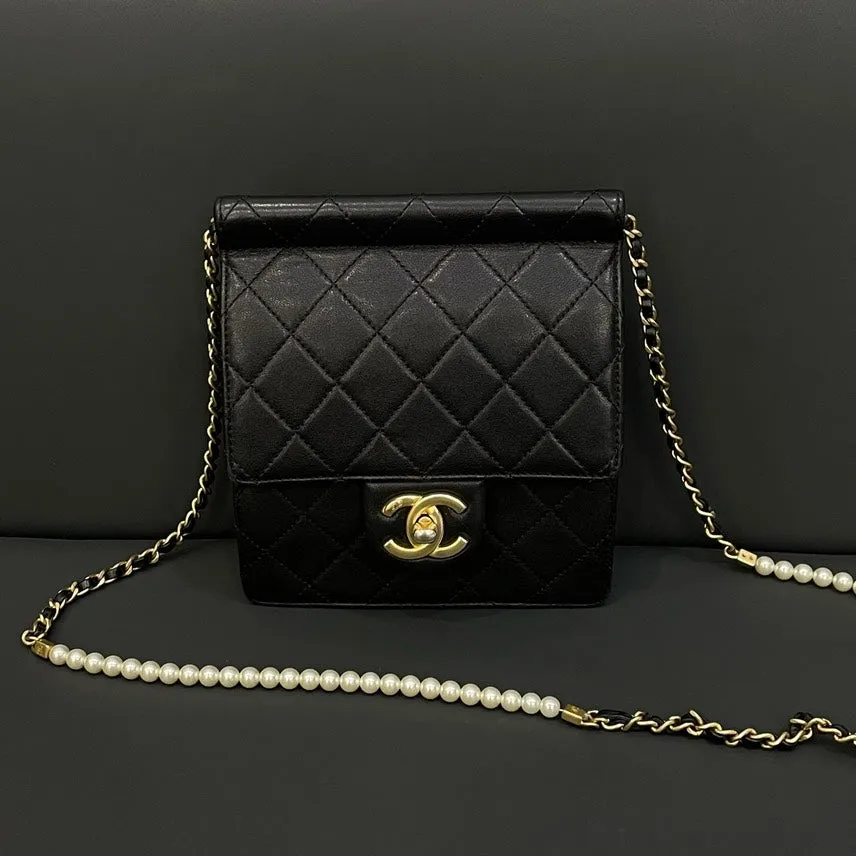 Chanel Quilted Black Shoulder Bag Pearl Chain HY107