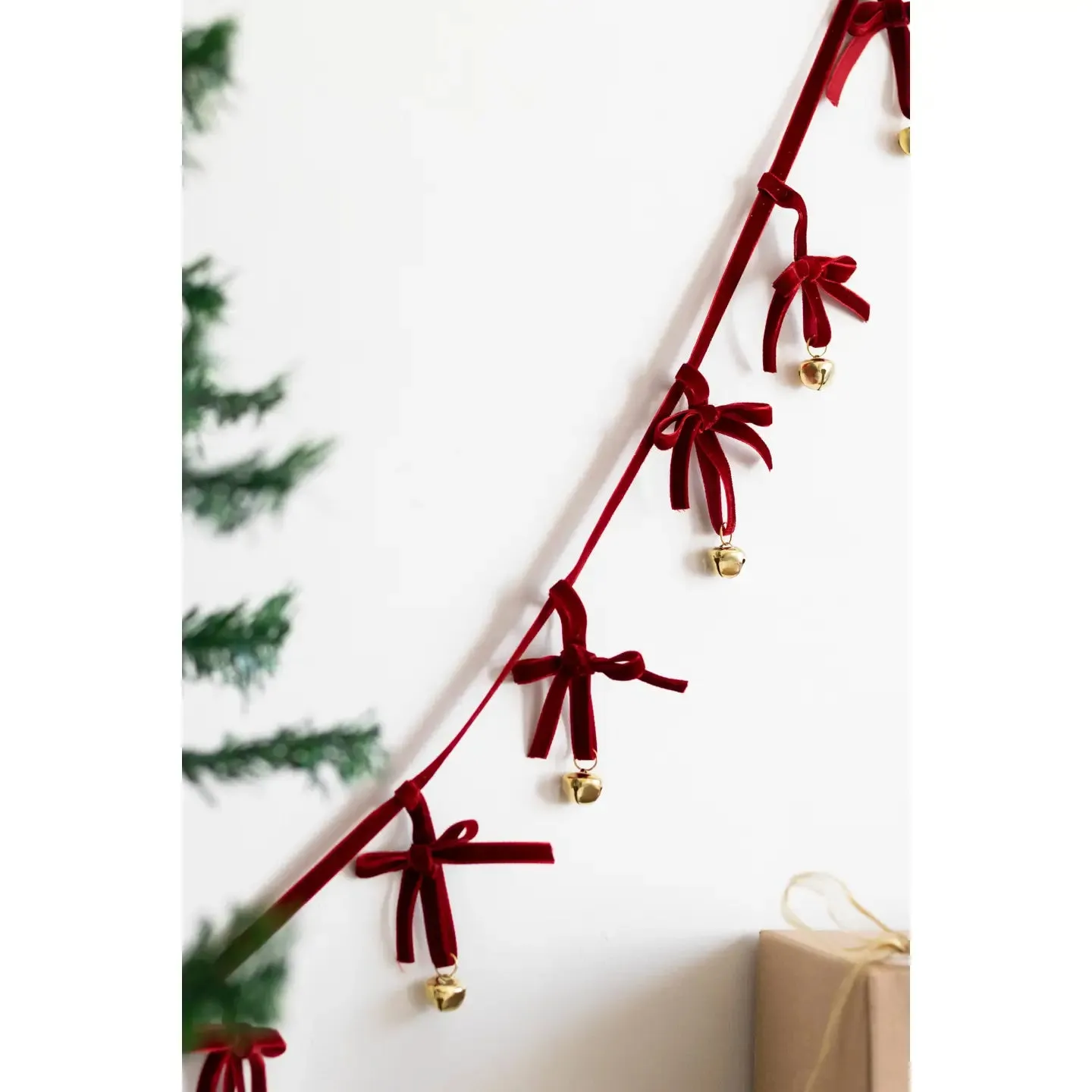 Christmas Velvet Chain
