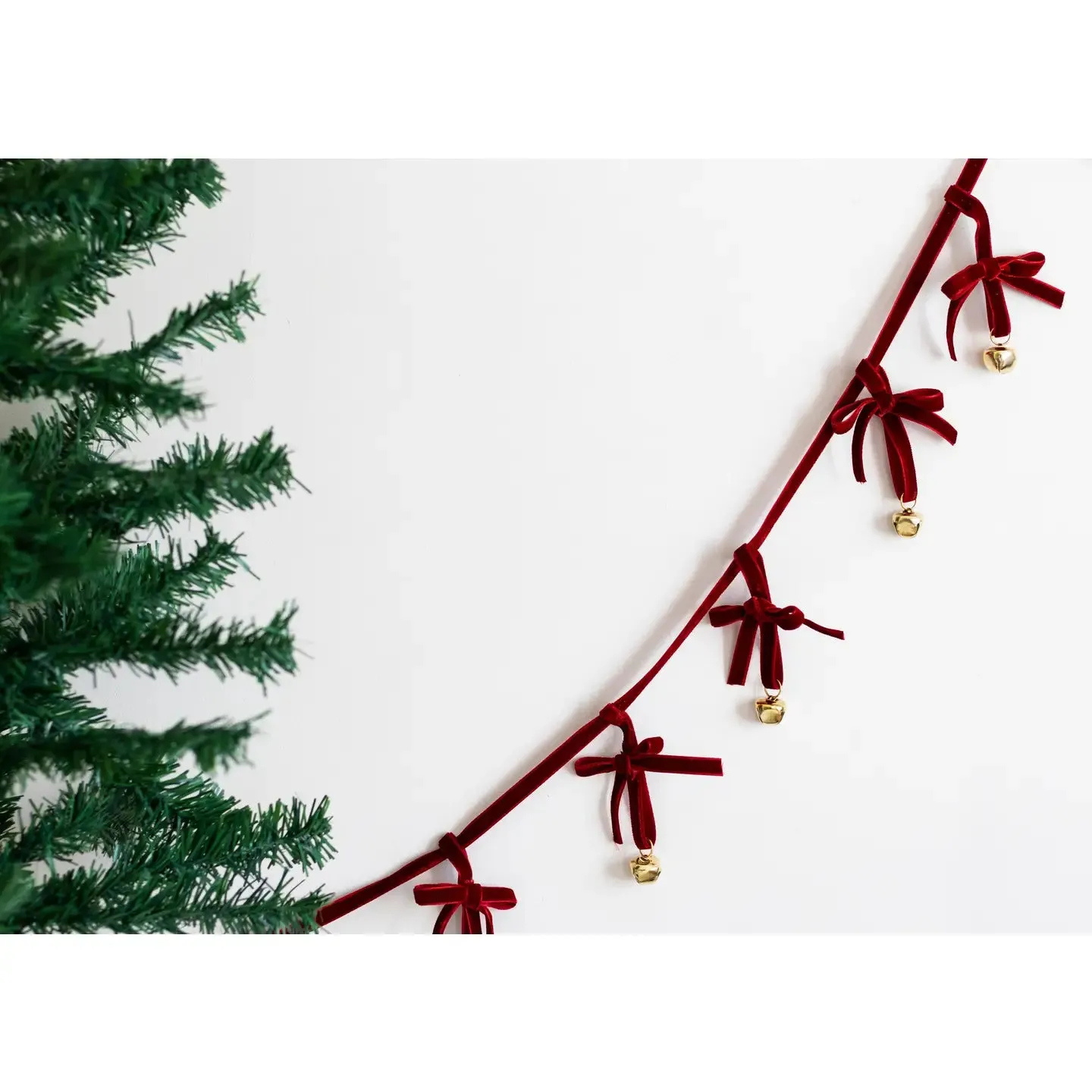 Christmas Velvet Chain