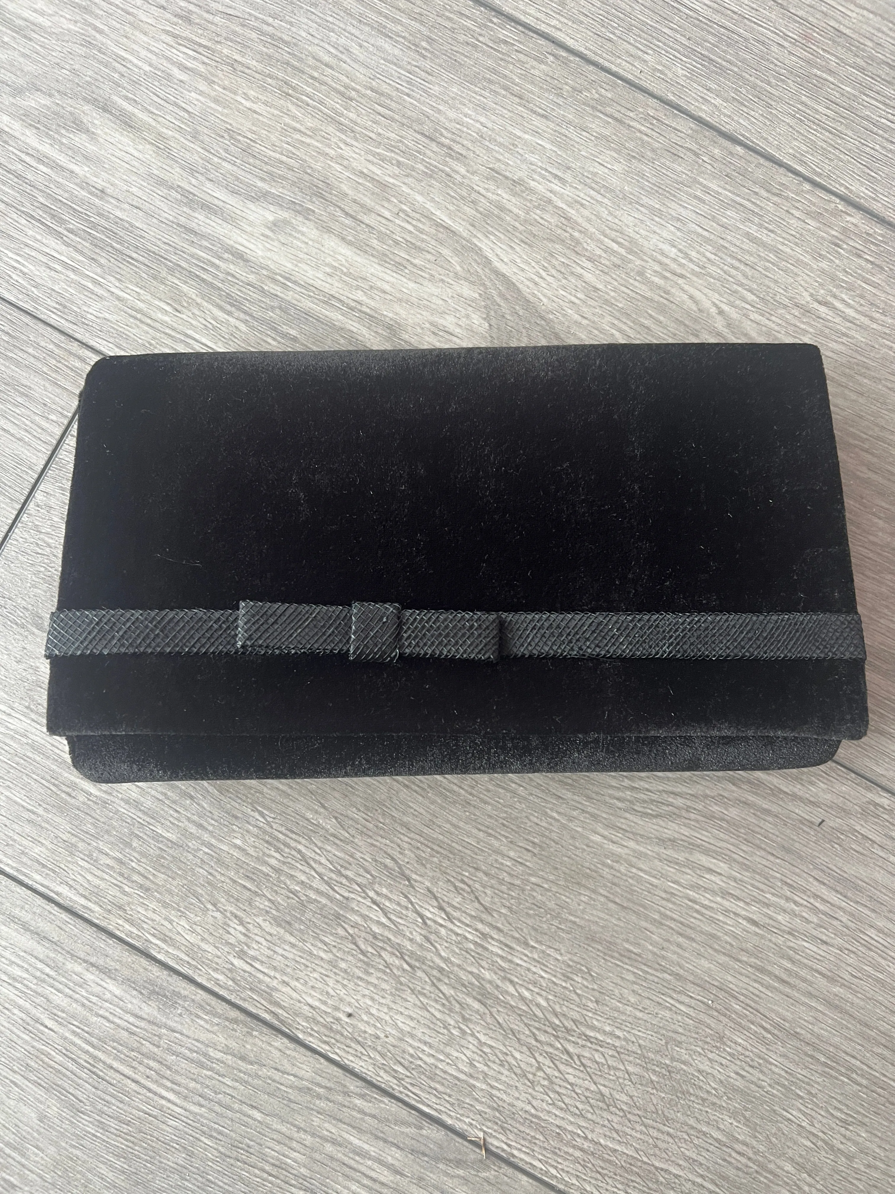 Classic Velvet Black Clutch Bag For Weddings