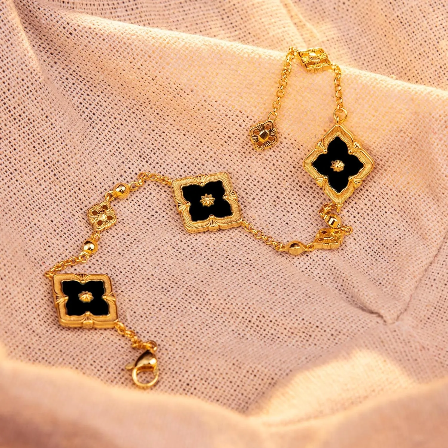 Clover Bracelets for Women - Four Leaf Clover Bracelet, Double-Sided Gold Lucky Bracelets, Birthday gift bracelet Jewelry Gifts