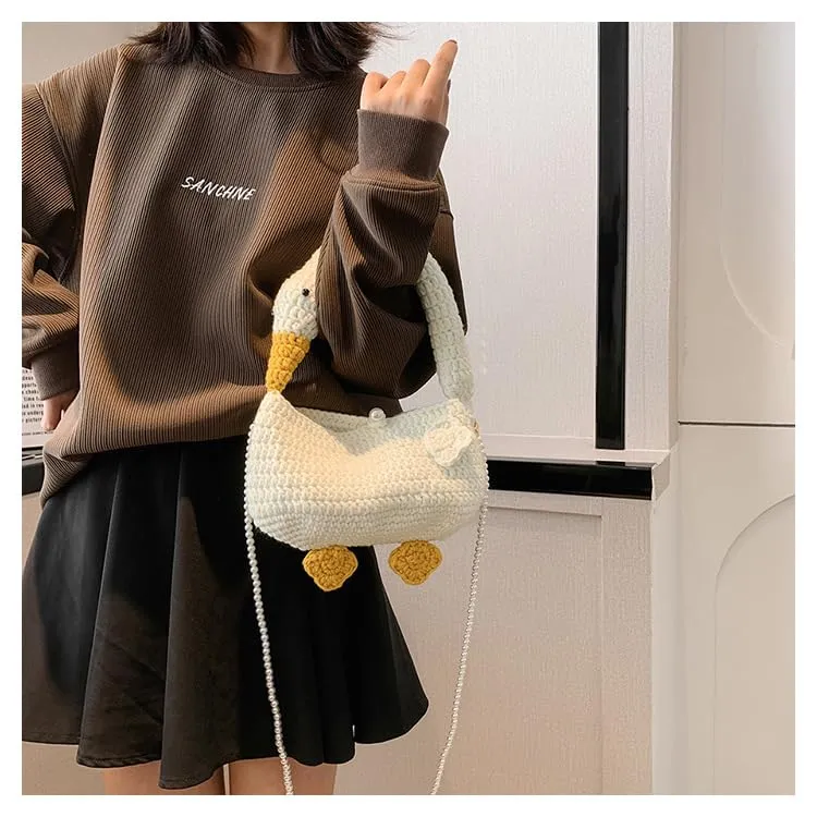 Crochet bag big goose crossbody bag shoulder bag mobile phone bag coin purse crochet pearl chain (White)
