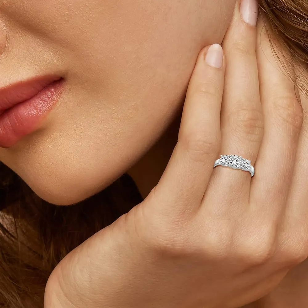Diamond2Deal 14k Gold Round Lab Grown Diamond 3-Stone Engagement Wedding Ring (D-E Color, VS Clarity) (1/2 Ct to 3 Ct)