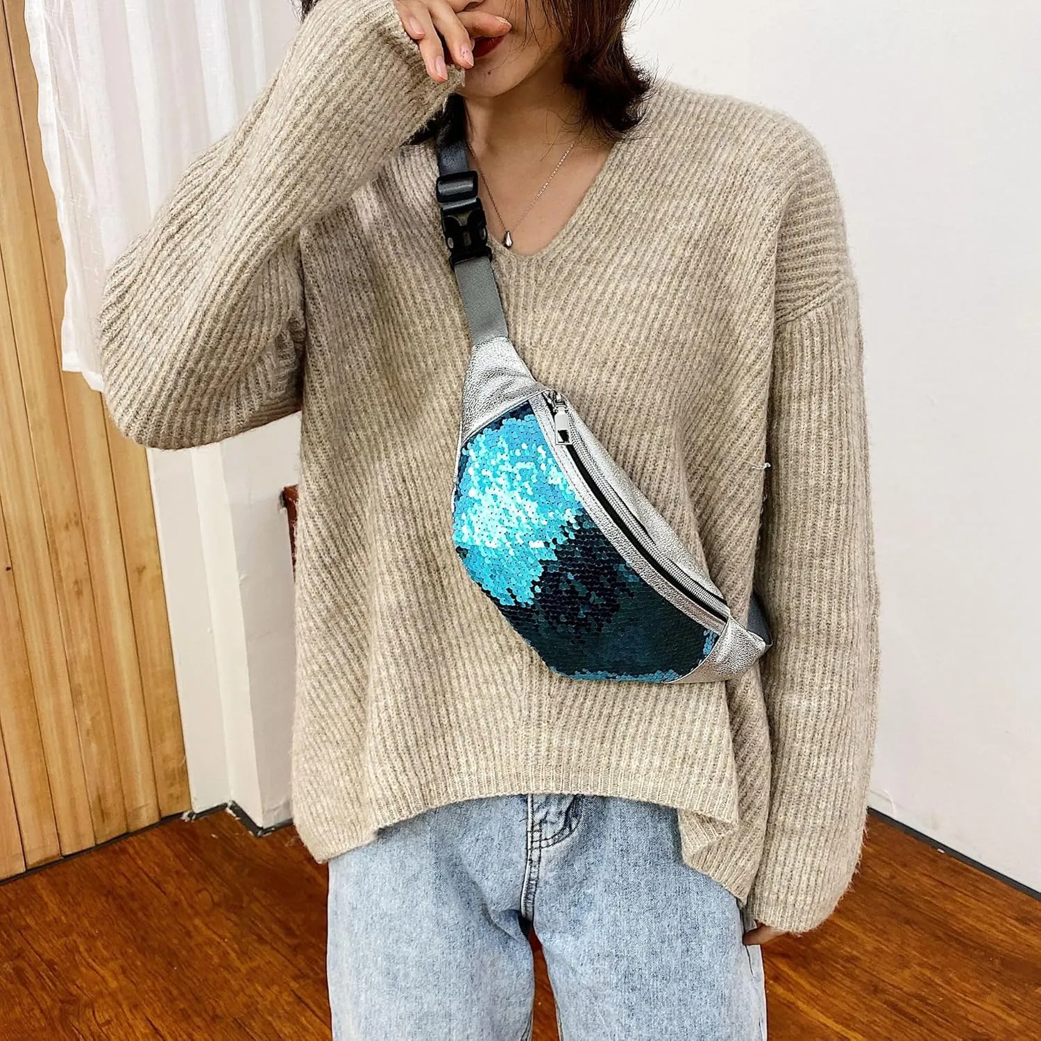 eYLun Women Fanny Pack Belt Bag Crossbody Sequins Waist Bag Bum Bag Lightweight Traveling Waist Bag Pack Green