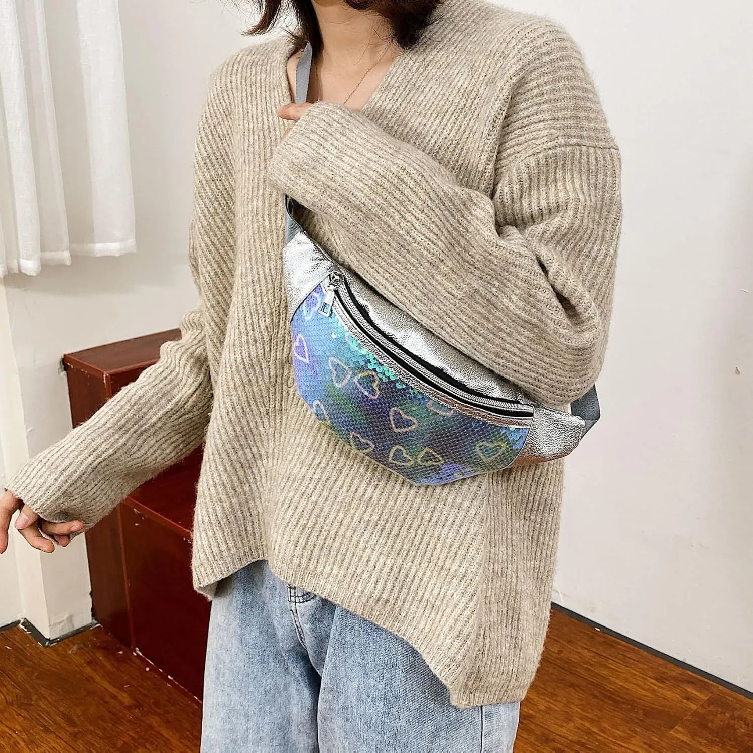 eYLun Women Fanny Pack Belt Bag Crossbody Sequins Waist Bag Bum Bag Lightweight Traveling Waist Bag Pack Green