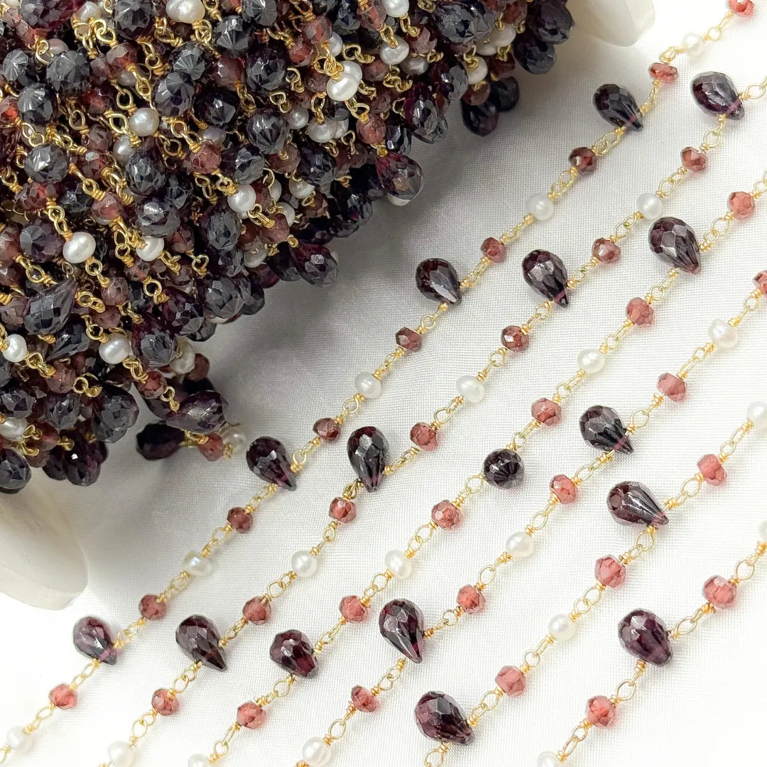 Garnet & Pearl Gold Plated Wire Chain. GAR11
