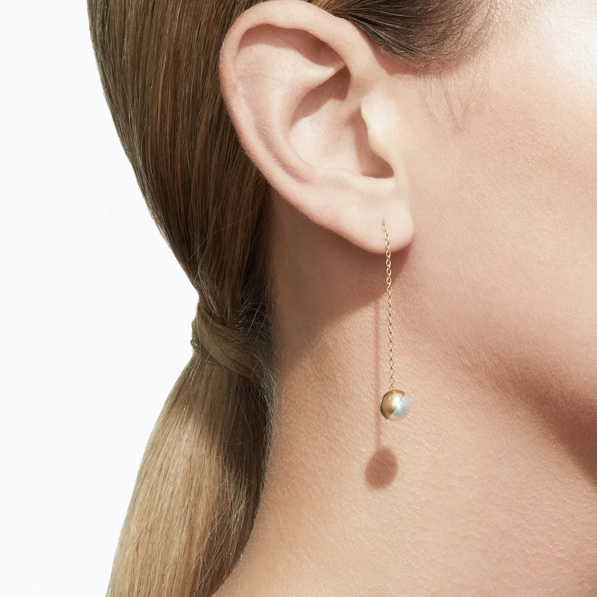 Half Pearl Chain Earring 45°