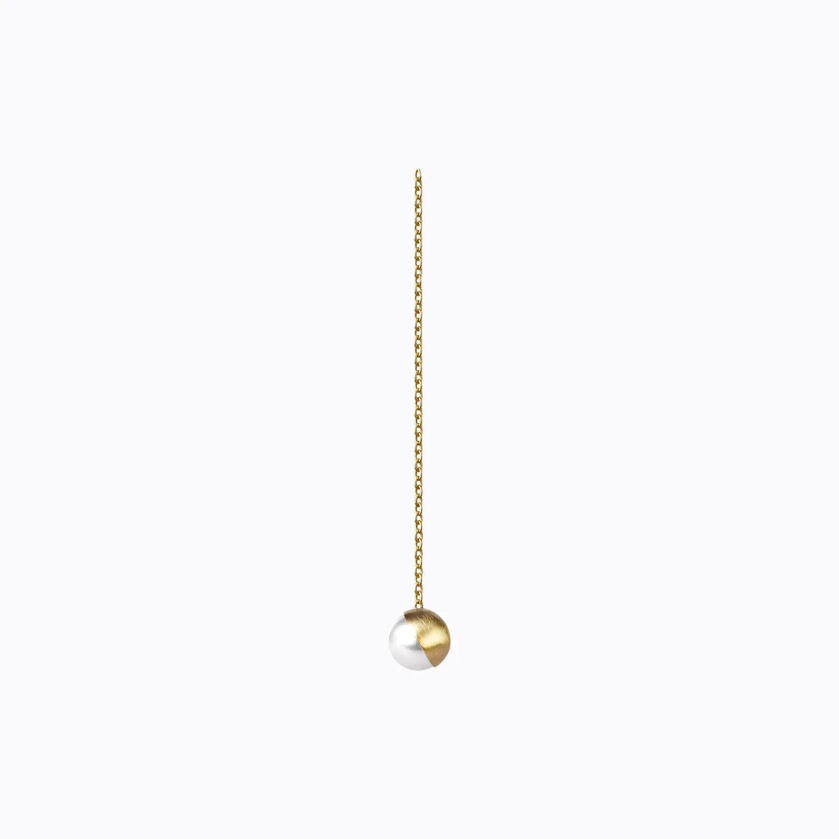 Half Pearl Chain Earring 45°