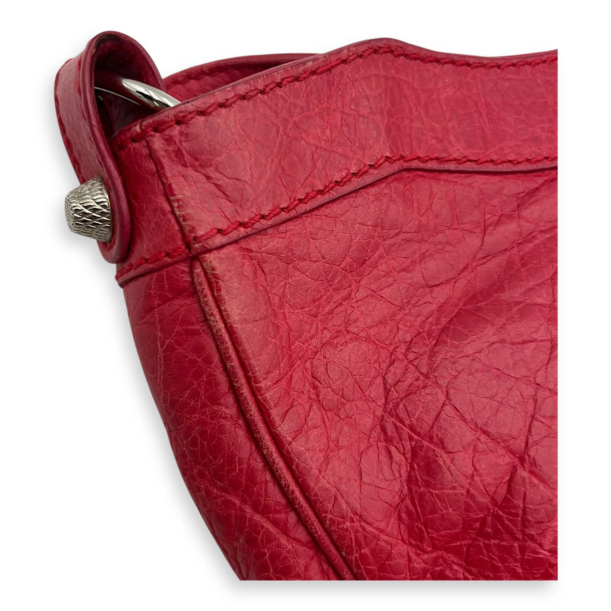Hip Red Shoulder Bag in Distressed Leather, Silver hardware