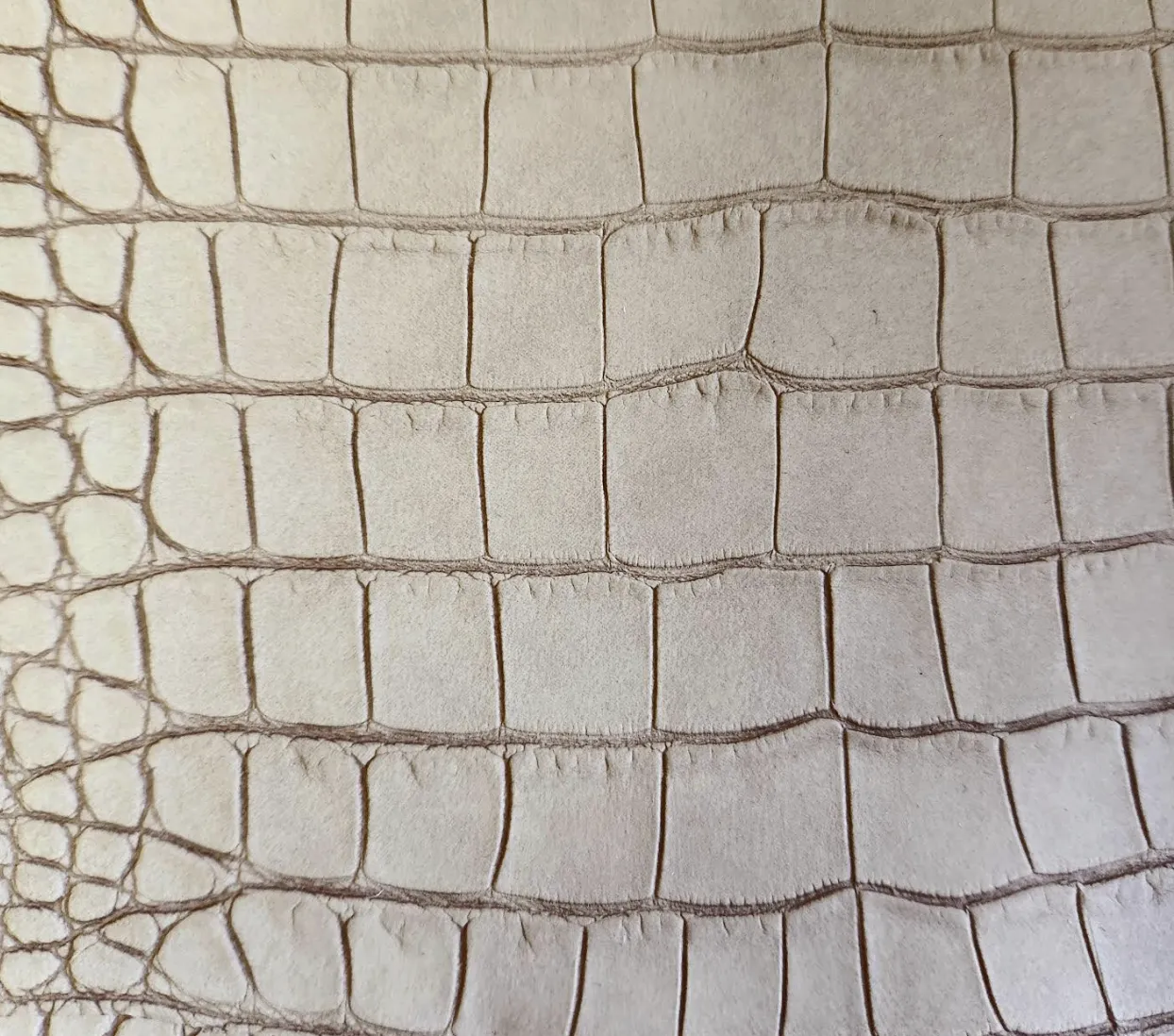 Le Embossed Croc Suse Wallpaper | Vegan Leather |  Blvd Brown