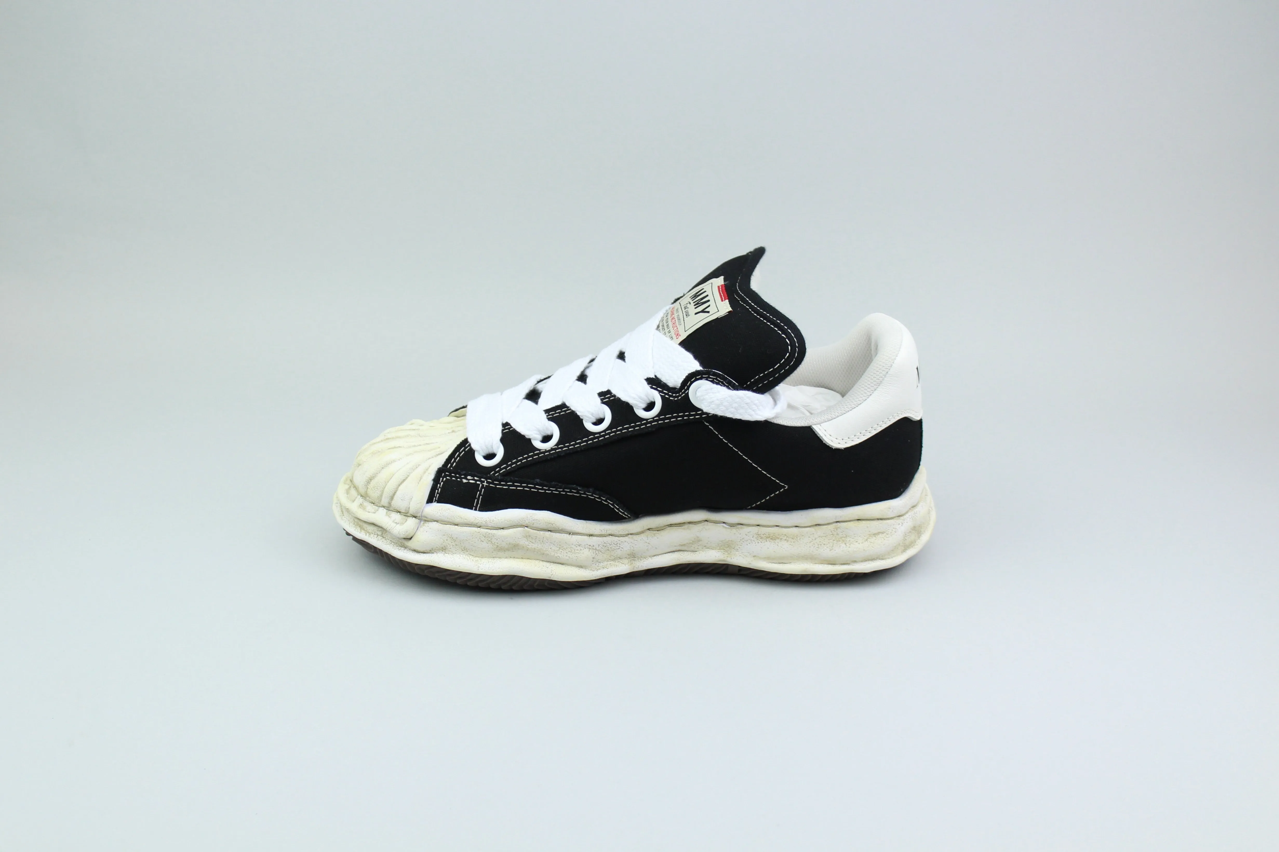 Maison Mihara Yasuhiro Canvas Low Distressed Midsole 'Black/White'