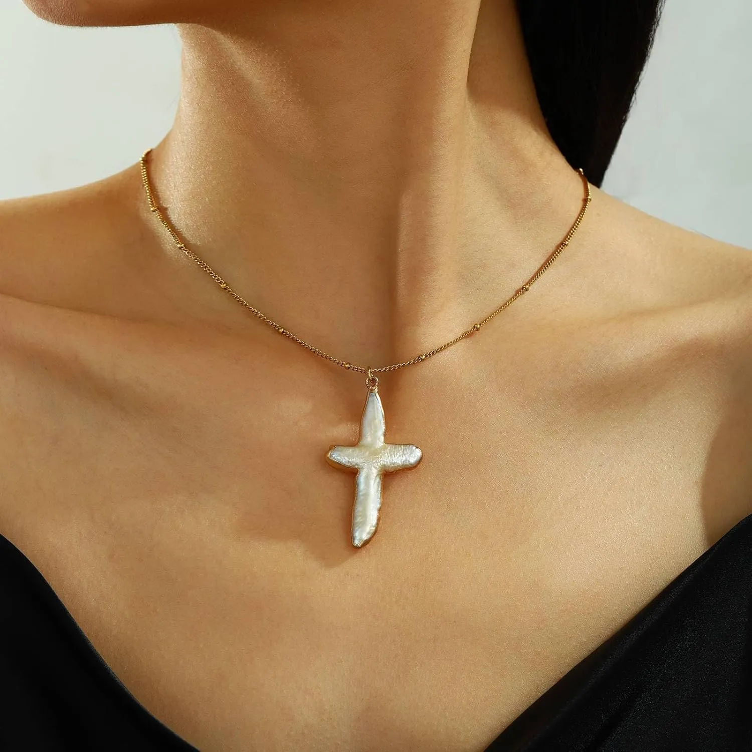 Pearl Cross Necklace for Women Freshwater Natural Chunky Baroque Pearl Necklaces Big Gold Cross Necklace Sideways Cross Christian Gifts for Women Men Trendy Jewelry