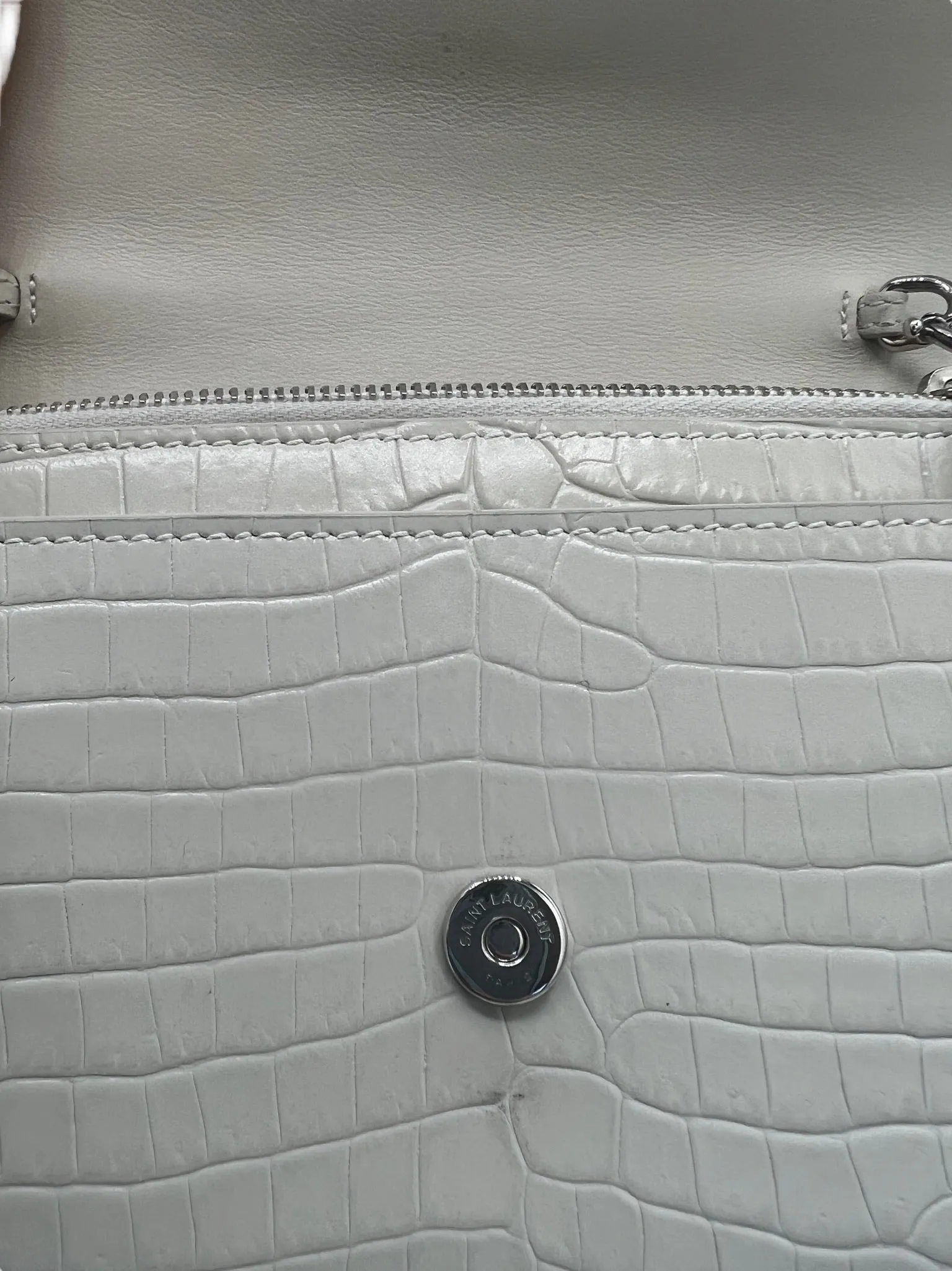 SAINT LAURENT - Blanc Vintage Crocodile Embossed Calfskin Medium Sunset