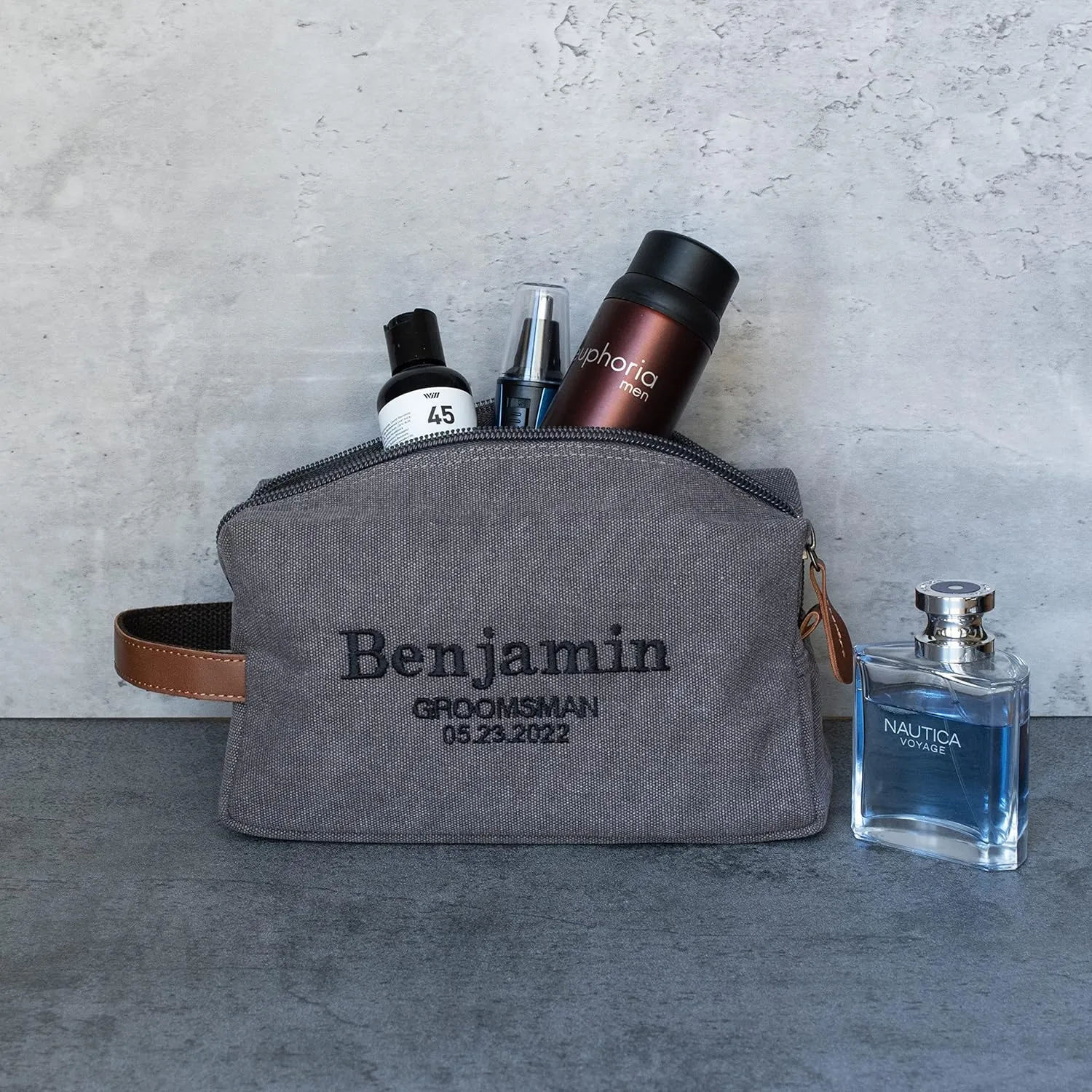 Set of 3 - Groomsmen Gifts for Wedding, Personalized Embroidered Groomsman Toiletry Bags - 8 Thread Colors - Groomsman Proposal Gift Idea - Navy