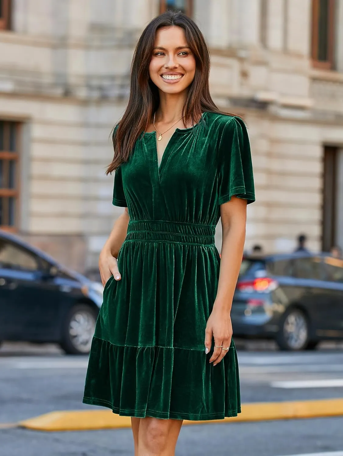 Simplee Women's 2024 Velvet Short Sleeve Cocktail Dress Winter Holiday V Neck Empire Waist Mini Party Dress with Pockets