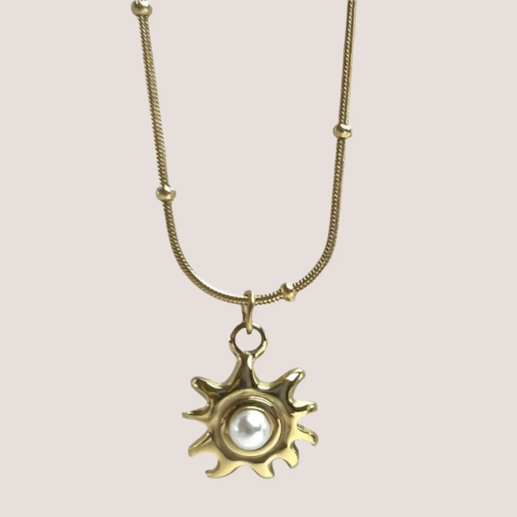 SUN & PEARL NECKLACE