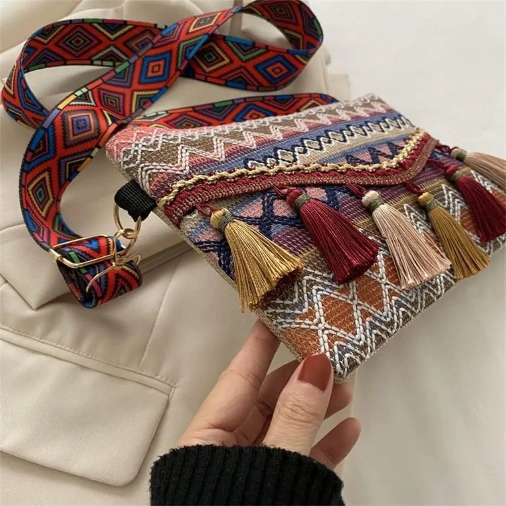 Vintage Ethnic Tribal Embroidered Shoulder Bag Messenger Bag with Tassel, Sling Crossbody Boho Bag for Women(Green)