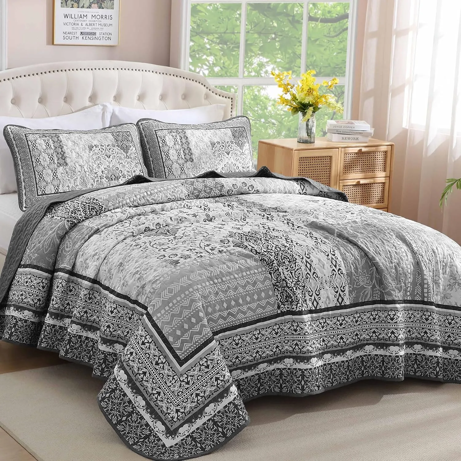 WONGS BEDDING Grey Quilt Set King Size,Bohemian Floral Patchwork Bedspread Coverlet Set, Soft 3 Pieces Boho Bedspreads Bedding Quilt Set for All Seasons (104"x90")